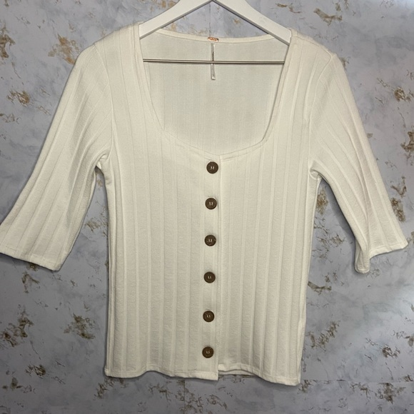 Free People Tops - Free People White Knit Top‎ NWOT Size Large